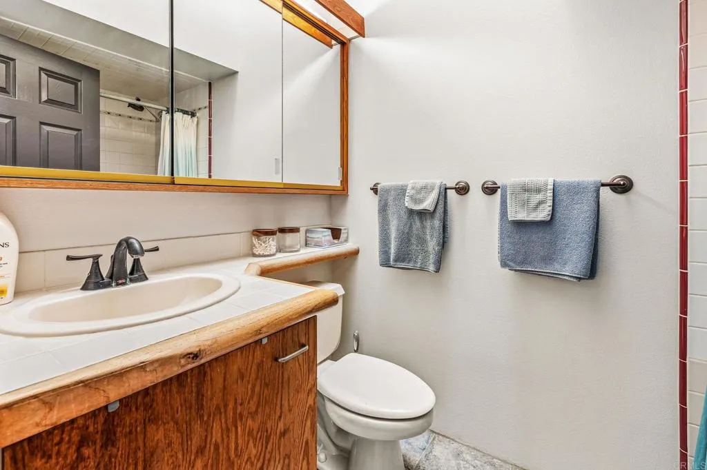 https://cdn.realtyfeed.com/cdn/127/306557364/52b711e5b1360e468794786f81d5b4a9.webp