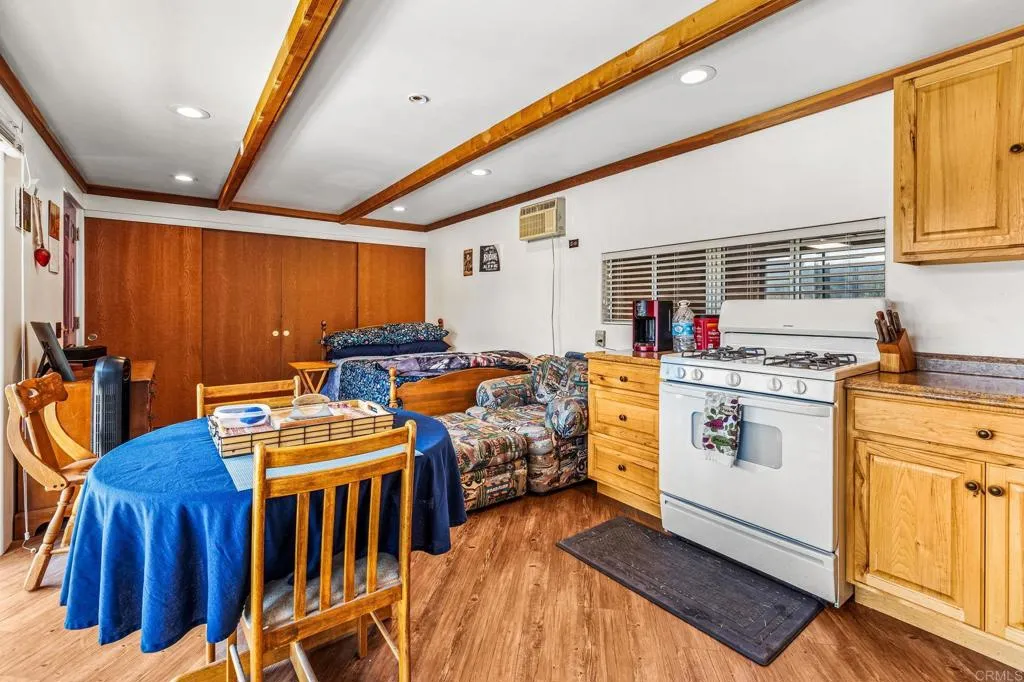 https://cdn.realtyfeed.com/cdn/127/306557364/c07e2d890c61804938ac5e38158acf56.webp