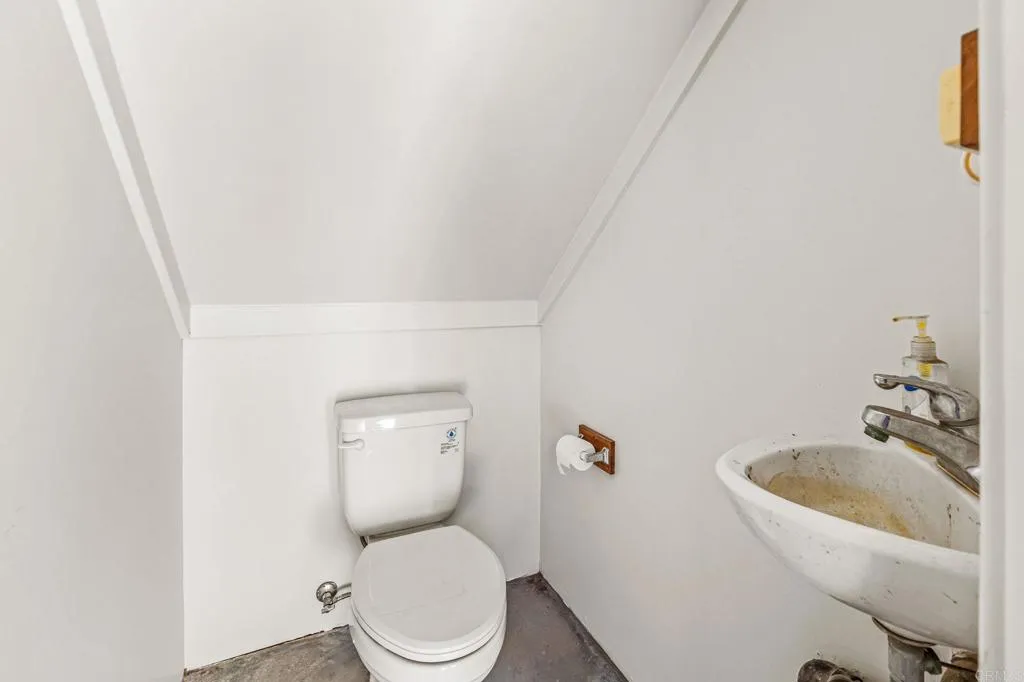 https://cdn.realtyfeed.com/cdn/127/306557364/ea7d66b7094949b207700572f1b4a620.webp