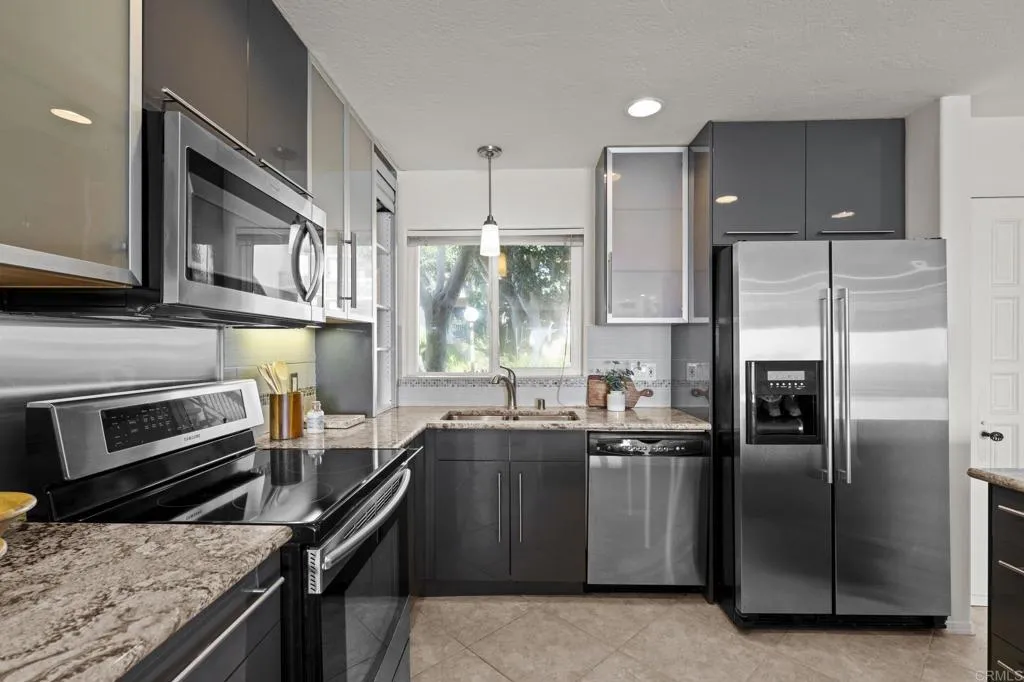 https://cdn.realtyfeed.com/cdn/127/306557394/1d1d004eca1dda3800b7f2aea5f98c28.webp