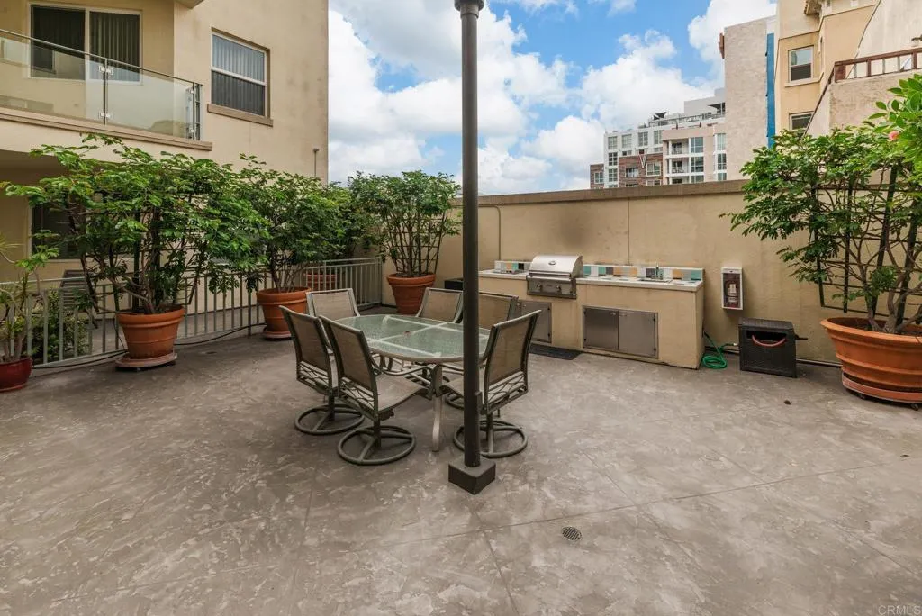 https://cdn.realtyfeed.com/cdn/127/306557404/c31d5c754618767f64c093a8ff9c6d9b.webp