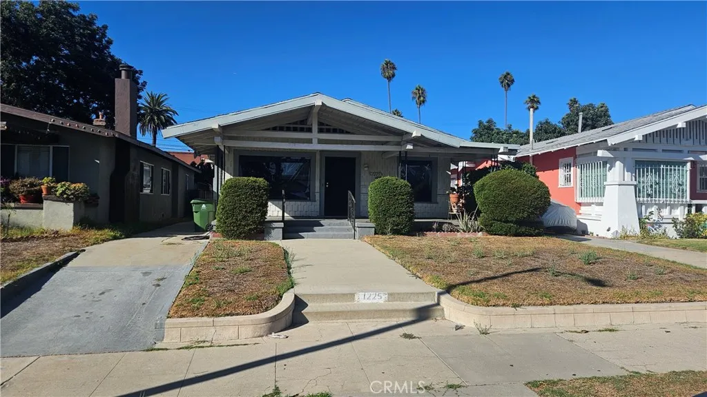 Los Angeles, CA 90037