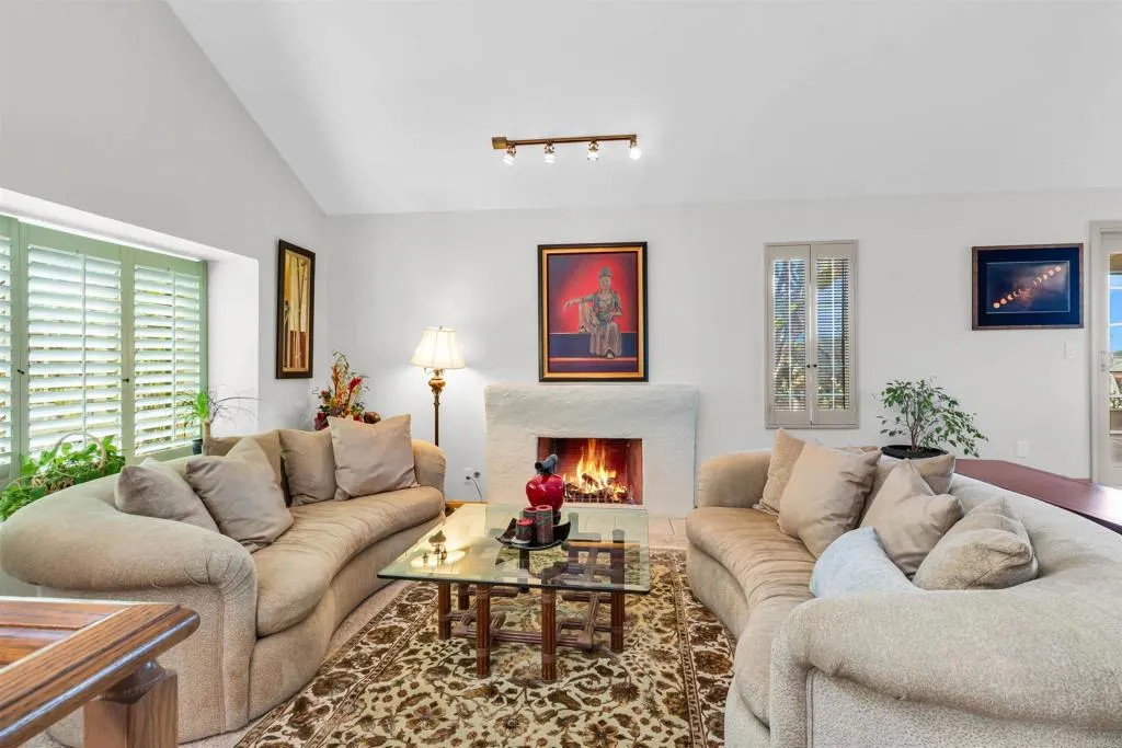 https://cdn.realtyfeed.com/cdn/127/306557486/9c8ca6e039502ada4a9c5c8de4518f34.webp