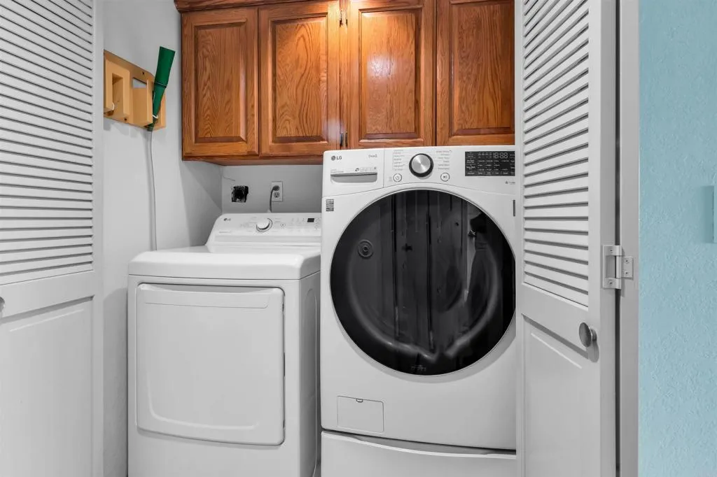 https://cdn.realtyfeed.com/cdn/127/306557486/b479d107d16dd6105d571d9cce347783.webp