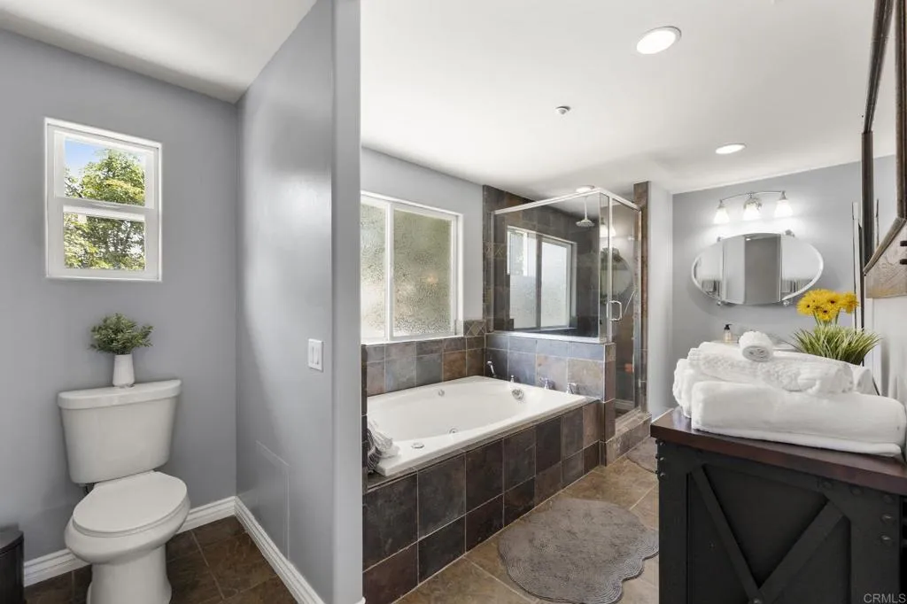 https://cdn.realtyfeed.com/cdn/127/306557493/0272189b1083b837e65cad99dab33d5b.webp