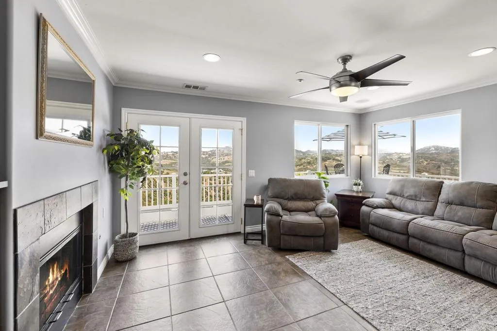https://cdn.realtyfeed.com/cdn/127/306557493/071f06813194d9ba7c91a655c611911d.webp