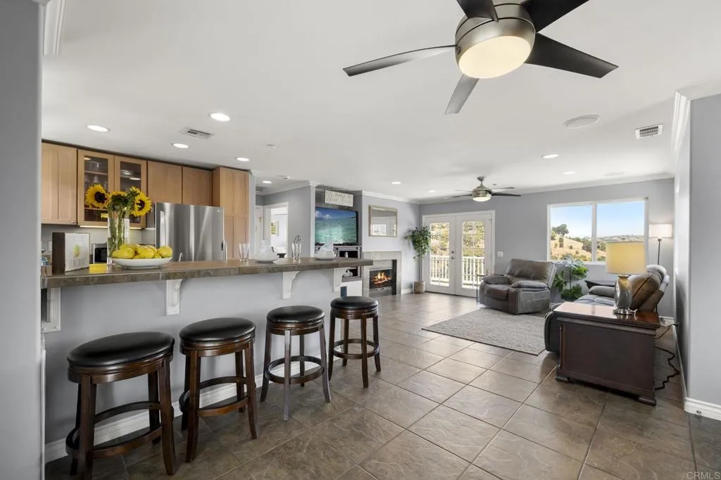 https://cdn.realtyfeed.com/cdn/127/306557493/52324d9f77f034dddeef7f5340eaee5f.webp