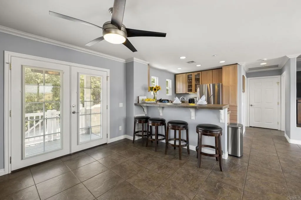 https://cdn.realtyfeed.com/cdn/127/306557493/77a5adccec20120cbea76a23456dd44d.webp