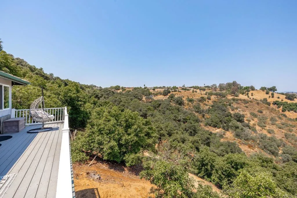https://cdn.realtyfeed.com/cdn/127/306557493/cf3e277d051bacb808f6d7af6cb81aaa.webp
