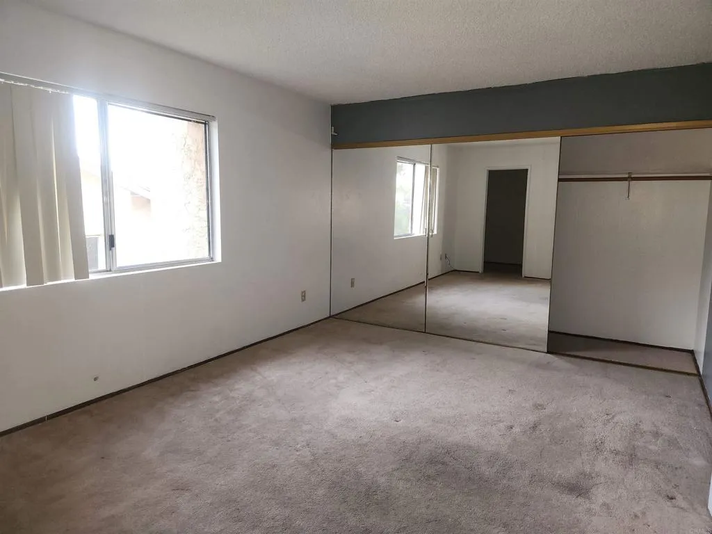 https://cdn.realtyfeed.com/cdn/127/306557496/19af6b5a33f71731f75d6b3c43e49475.webp