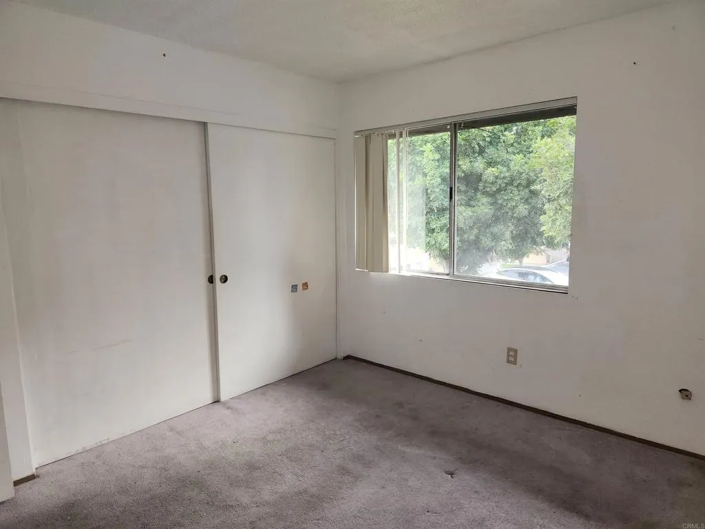 https://cdn.realtyfeed.com/cdn/127/306557496/98f1bcb5566d3e8f0624289e7ad5bb5d.webp