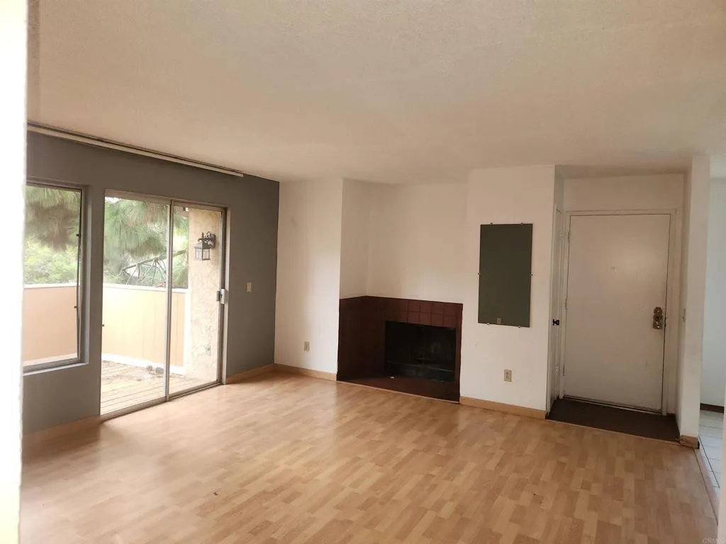 https://cdn.realtyfeed.com/cdn/127/306557496/c6f86e3241a79fc64bd71f2eb2d6a0d6.webp