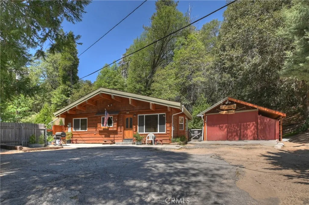 29548 Hook Creek, Cedar Glen, CA 92321 - Photo 4 of 33, Cedar Glen, CA