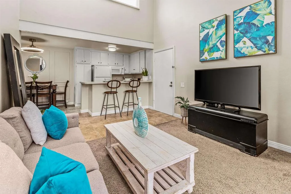 https://cdn.realtyfeed.com/cdn/127/306557555/019c593b59d08704fb9237afbbfd29fe.webp