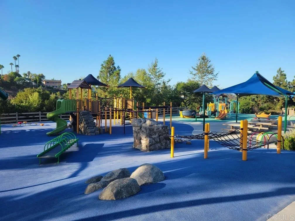 https://cdn.realtyfeed.com/cdn/127/306557555/0fbac007edbd72212322e87190e2815a.webp