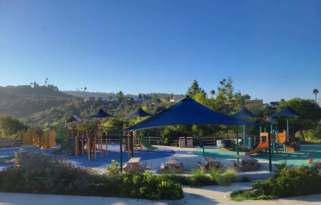 https://cdn.realtyfeed.com/cdn/127/306557555/56438949ec801a38572e9db3ad7182aa.webp
