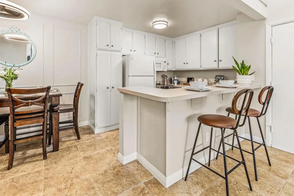 https://cdn.realtyfeed.com/cdn/127/306557555/bfea1d74d9e4a404d1d7f4eb7b0e3c76.webp