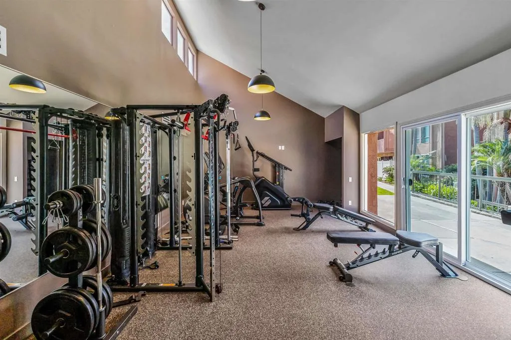 https://cdn.realtyfeed.com/cdn/127/306557555/d3a6dea22825eca3da69caedd8b5c8c2.webp