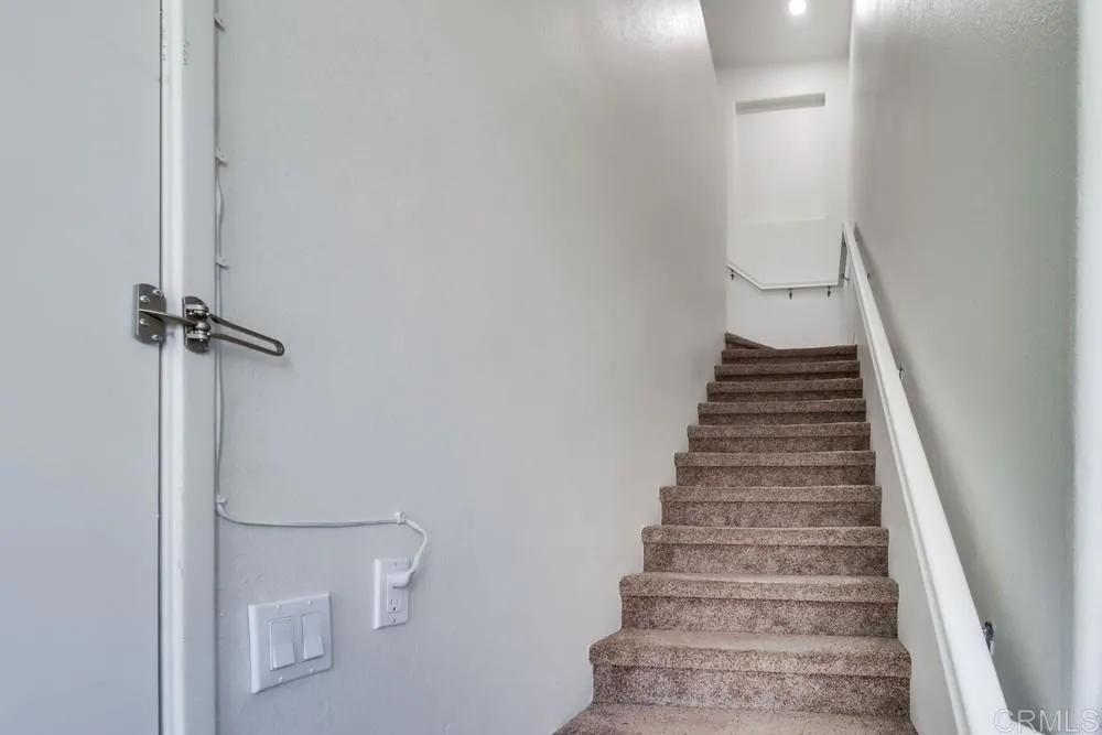 Photo #5: PTP2507526 Listing 