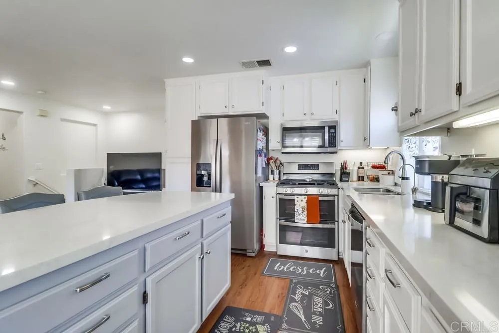 Photo #9: PTP2507526 Listing: Photo #9
