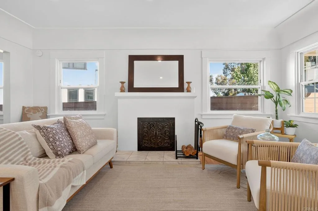 https://cdn.realtyfeed.com/cdn/127/306557638/17c07f88cec845b847885799f1601e4e.webp