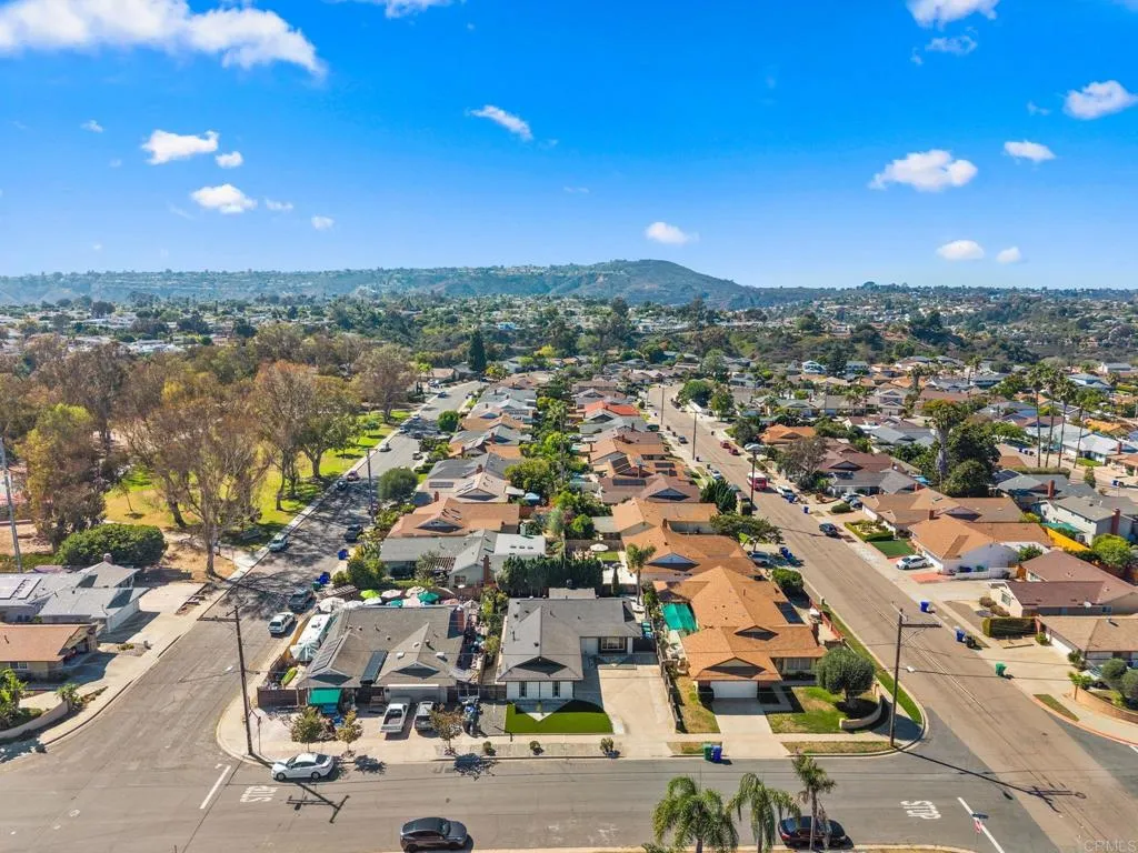 https://cdn.realtyfeed.com/cdn/127/306557675/1f9d646a7f5df1fdb6b0aebccd871313.webp