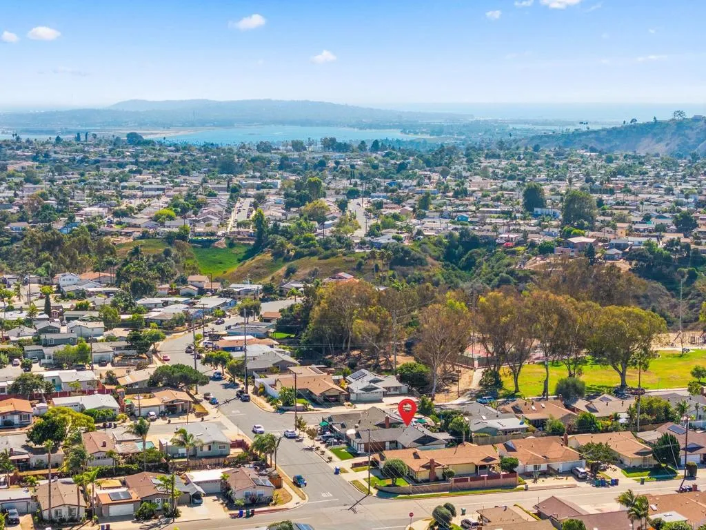 https://cdn.realtyfeed.com/cdn/127/306557675/427dc01c001f256d569d6fe5e24ee336.webp