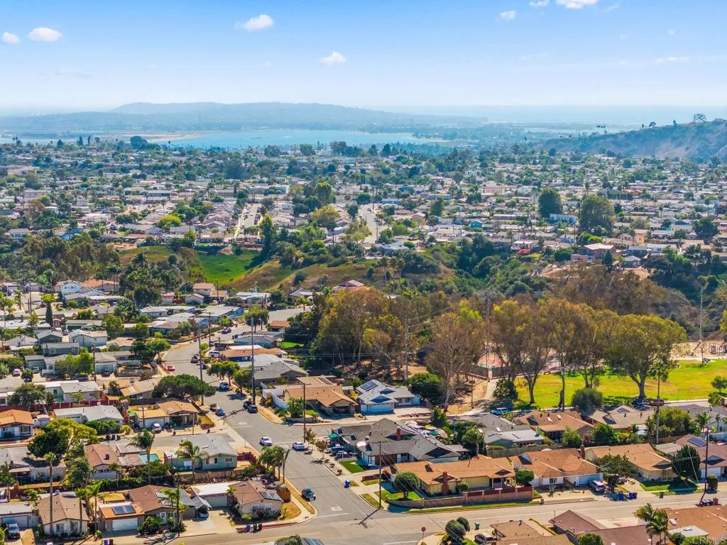 https://cdn.realtyfeed.com/cdn/127/306557675/5f1c9afce45595a53ce4910d452acc7d.webp