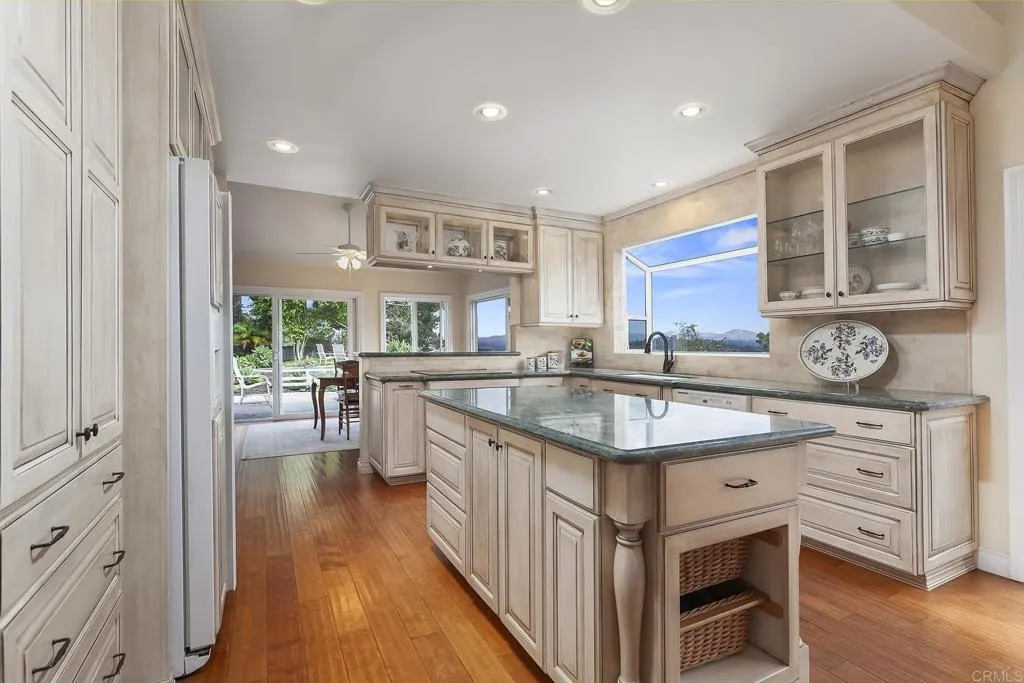 https://cdn.realtyfeed.com/cdn/127/306557682/a05ee515ad3cb8cfd363bdefa3db4070.webp