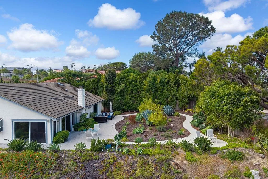 https://cdn.realtyfeed.com/cdn/127/306557682/c3e3511b61be2bc5b8fb48078aaf7202.webp