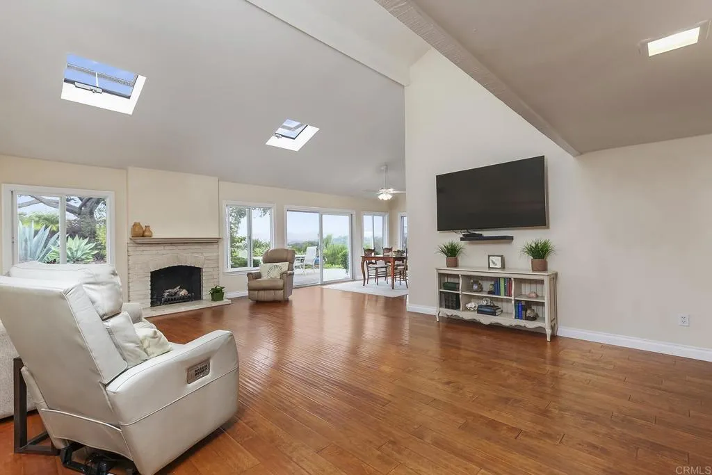 https://cdn.realtyfeed.com/cdn/127/306557682/d021cbf33d8cefb4e3537a0509a6ef0c.webp