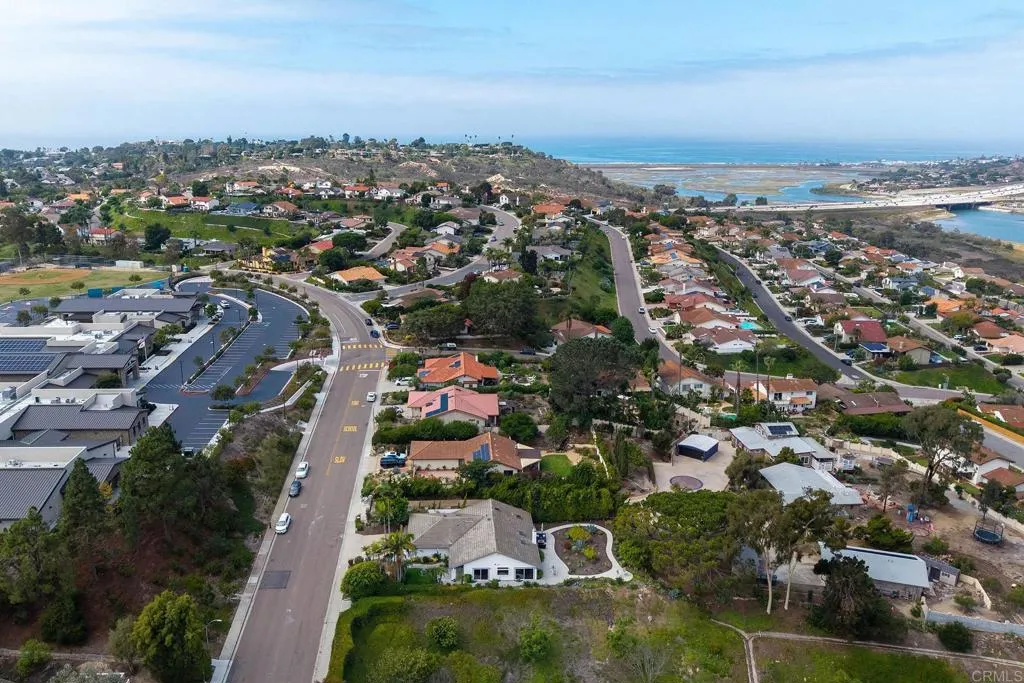 https://cdn.realtyfeed.com/cdn/127/306557682/de0f20c7738a3d26c73c295066b6a0c7.webp