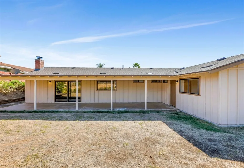 https://cdn.realtyfeed.com/cdn/127/306557716/8b72679cd0cc6a347017cadce5ab4053.webp