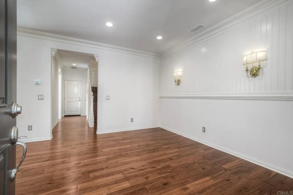 https://cdn.realtyfeed.com/cdn/127/306557756/05061b018f056da9e8f3ef9cd7786107.webp