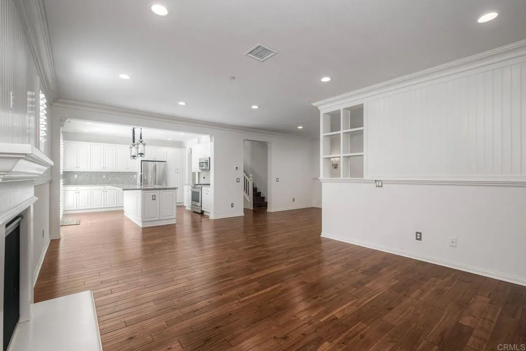 https://cdn.realtyfeed.com/cdn/127/306557756/b218a8e7ac6816a4dde4dfb82cf763ef.webp