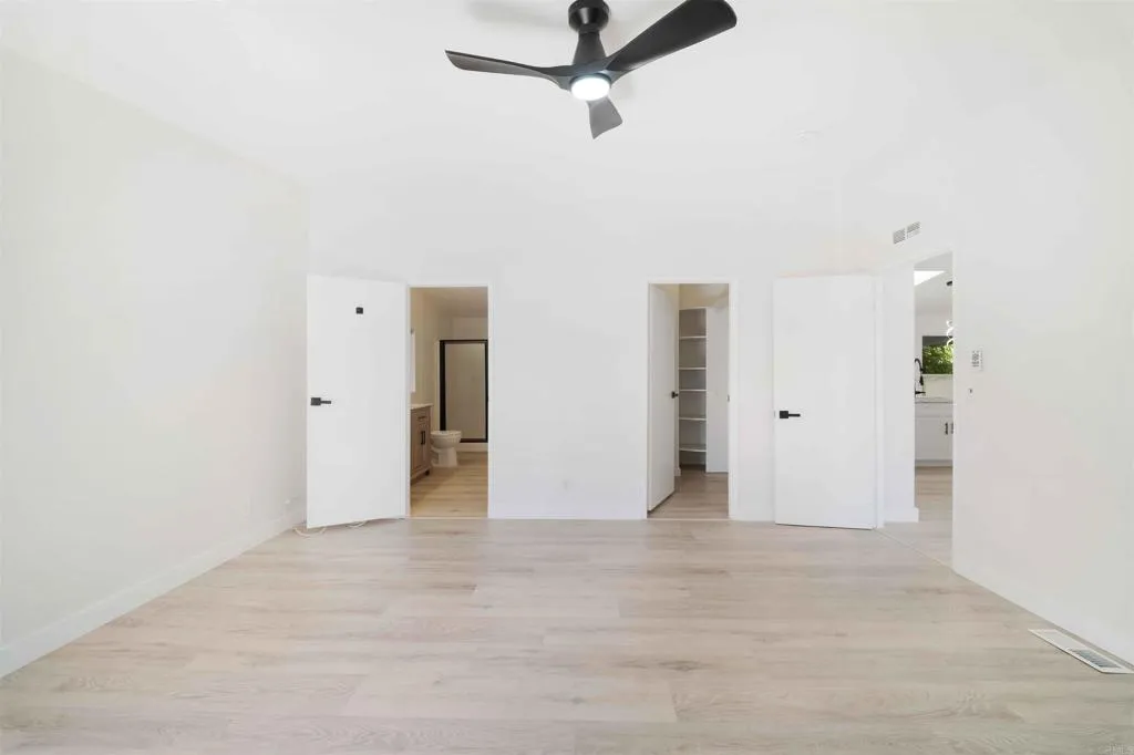 https://cdn.realtyfeed.com/cdn/127/306557777/7f64953b10682e749777206e3277e1c5.webp