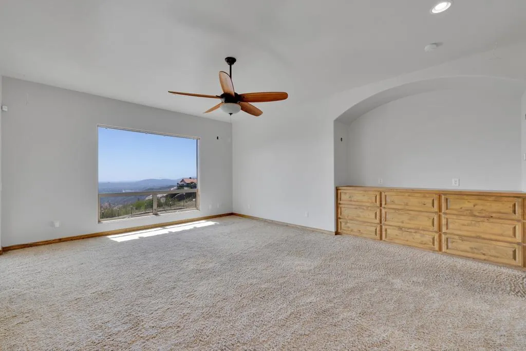 https://cdn.realtyfeed.com/cdn/127/306557795/420cdea2607908baf8bab51e8afb7601.webp