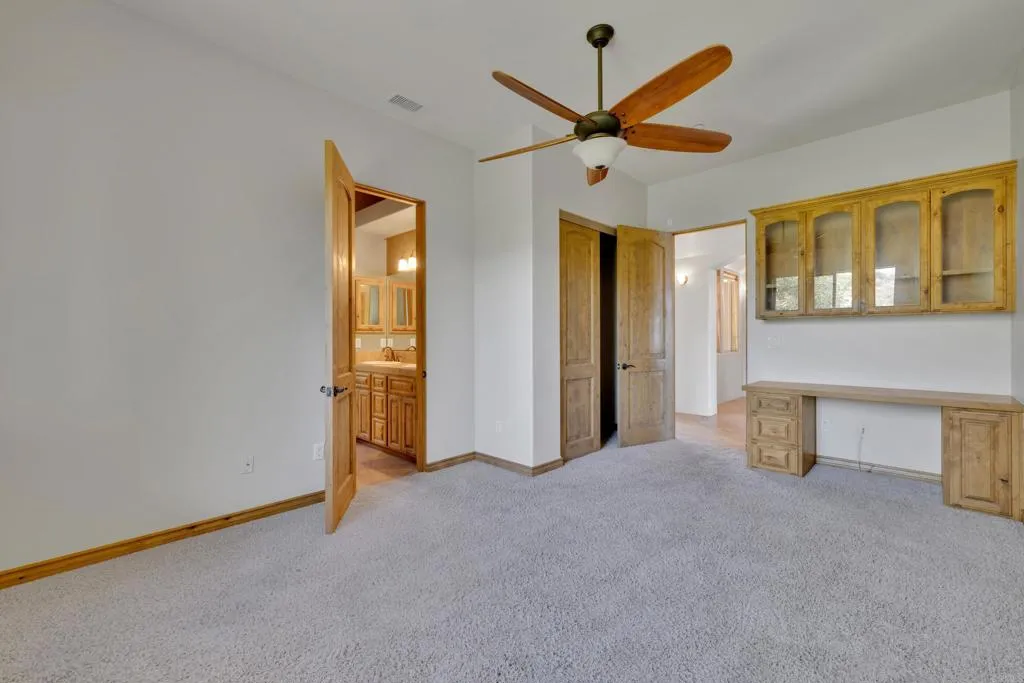 https://cdn.realtyfeed.com/cdn/127/306557795/9d74775bb5b240d4226092b3c20abed4.webp