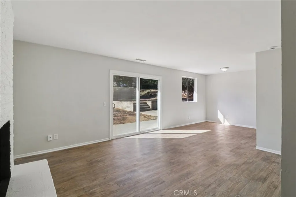 https://cdn.realtyfeed.com/cdn/127/306557816/8e518c22e764ac406236485bebafc507.webp