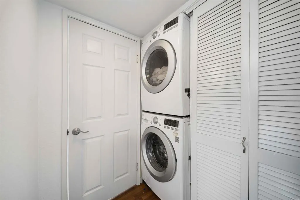 https://cdn.realtyfeed.com/cdn/127/306557817/da78ede7251a334cbfe058533fb48f65.webp