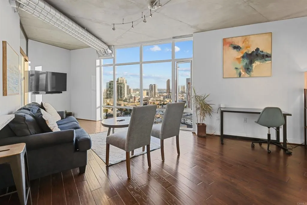 Photo #2: PTP2507537 Listing 