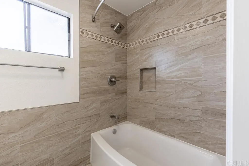 https://cdn.realtyfeed.com/cdn/127/306557870/2476dcf19ae1cee7a853e7c4cf3a5152.webp
