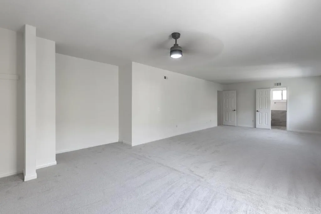 https://cdn.realtyfeed.com/cdn/127/306557870/938b7c319f916ae48c0300d12f20c7bf.webp