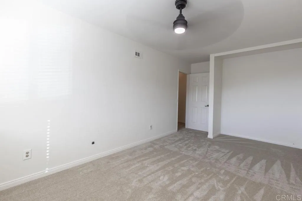 https://cdn.realtyfeed.com/cdn/127/306557870/d49bb44ff1fb290e639f9b013592f7f5.webp