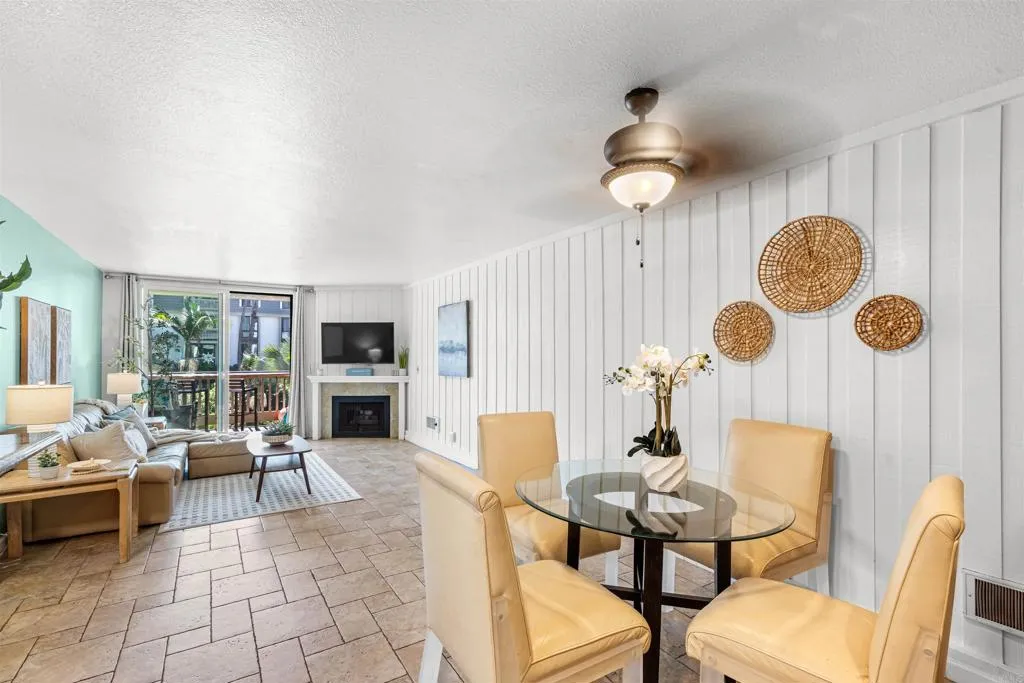 https://cdn.realtyfeed.com/cdn/127/306557871/76ad09f6881b2ae07a3c1598a727a9c9.webp