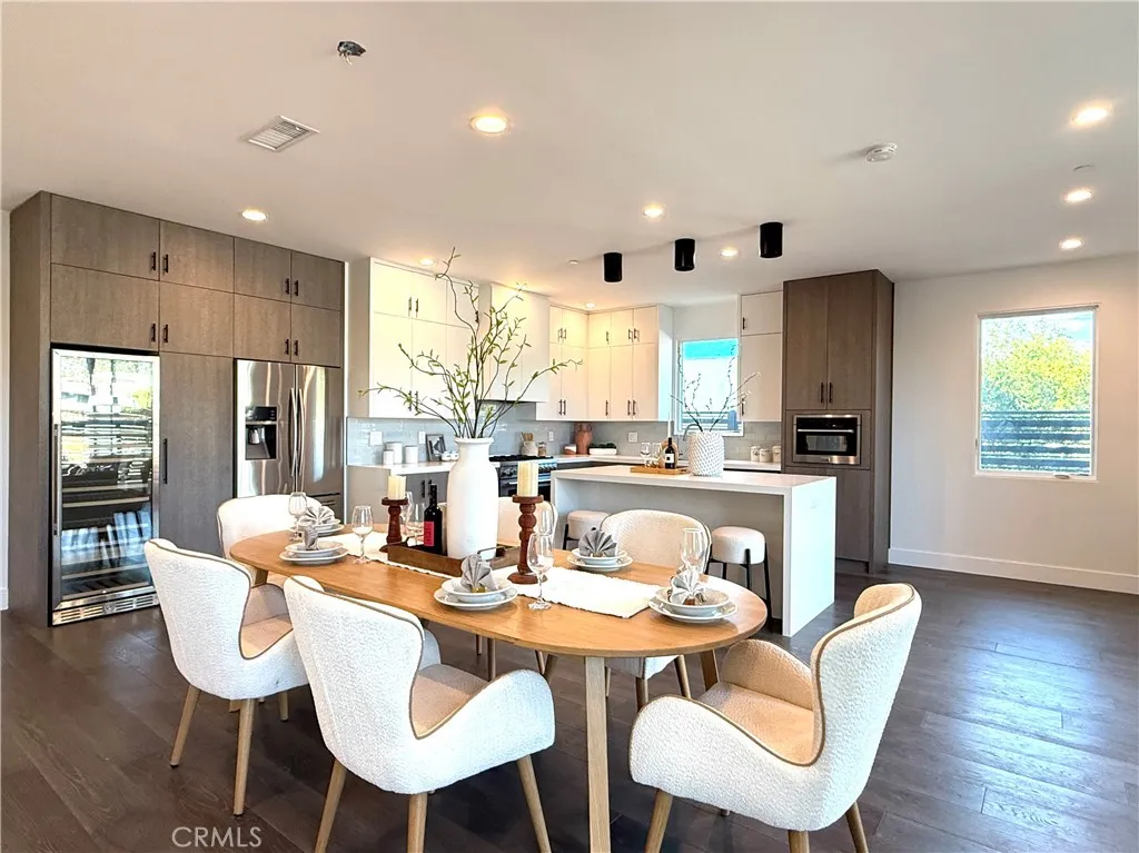 542 N Commonwealth Avenue, Silver Lake, CA 90004 - Photo 5 of 18, Silver Lake, CA