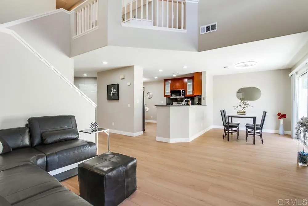 https://cdn.realtyfeed.com/cdn/127/306557901/1a356f410c38366aac201b8a1ca8dd43.webp