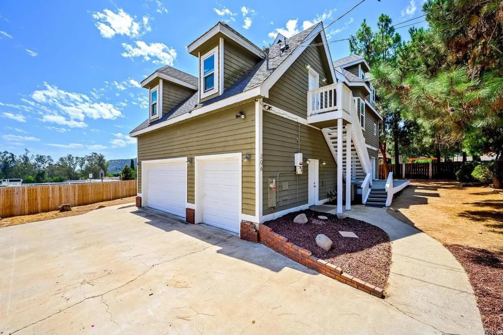 https://cdn.realtyfeed.com/cdn/127/306557905/96b17d6097b9342a77036e4a2db66c24.webp