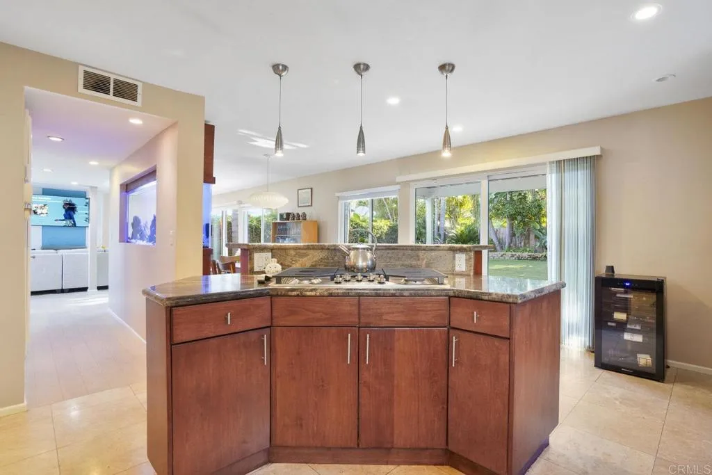 https://cdn.realtyfeed.com/cdn/127/306557934/303374140eab91f3f6a4cdc6f1fb9a88.webp