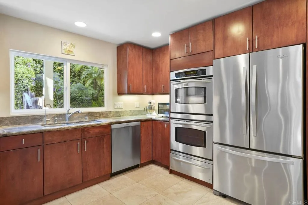 https://cdn.realtyfeed.com/cdn/127/306557934/8c81e1aaf2bcdc29ccc06fa6b6d53df5.webp